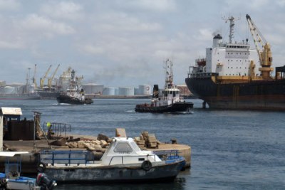 Infrastructures portuaires au Port autonome de Dakar - Dakar port harbor harbour maritime freight fret