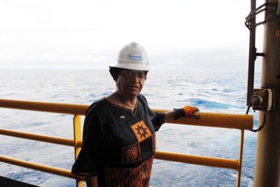 President Ellen Johnson Sirleaf on an oil rig.