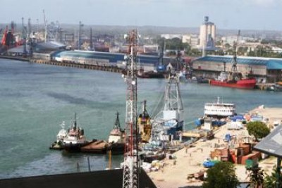 The Dar es Salaam Port hopes to cut documentation and dwelling time nearly in half by integrating 11 government agencies under its One Stop Centre (file photo).