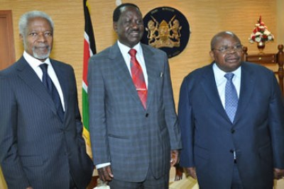 Kofi Annan and former Tanzanian president Benjamin Mkapa met with Prime Minister Raila Odinga during their visit to the country