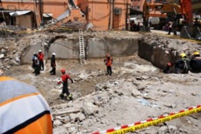 Rescue efforts in Dar es Salaam's collapsed building stopped.
