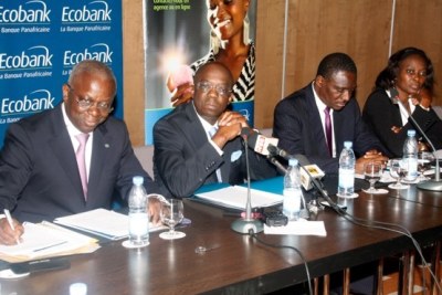 Conférence de presse Ecobank Sénégal à la suite de l'Assemblée Générale du 17 avril 2014