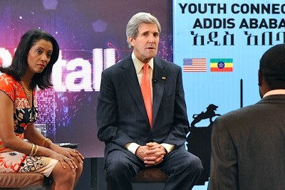 U.S. Secretary of State John Kerry engages with young people at the University of Addis Ababa on his last visit to Ethiopia. Alongside him is BBC television anchor Zeinab Badawi.