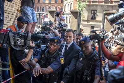 Oscar Pistorius arrivant à son procès en Octobre 2014.