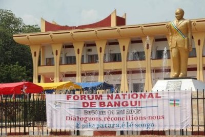 Banderolle sur le forum de Bangui