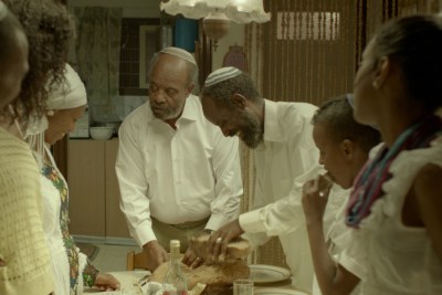 Red Leaves follows the life of an Ethiopian immigrant in Israel.