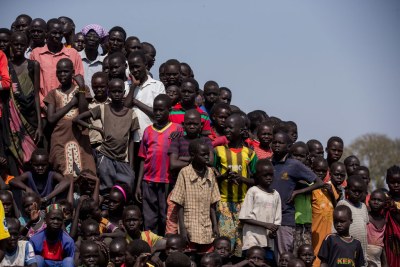 Un groupe d’enfants dans un camp de protection des civils de la MINUSS, à Bentiu, dans l’Etat d’Unité, au Soudan du Sud.