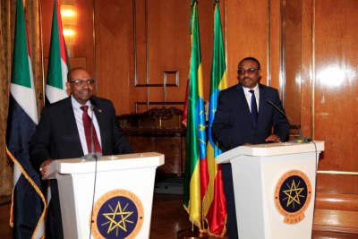 President of the Republic, Field Marshal Omer Al-Bashir, and the Ethiopian Prime Minister, Haile-Mariam Desalegn.