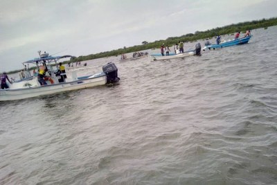 Lamu rescue team conducting a search at the Mkanda Channel where a boat carrying over 30 passengers from Lamu Town to Ndau Island in Lamu East capsized at around 10.30am on June 20, 2017.