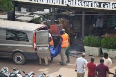 Les corps des victimes de l'attaque terroriste du café istamboul