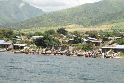 Une localité construite dans le couloir écologique du parc des Virunga, envahie par l’agriculture à la côte ouest du lac Edouard.