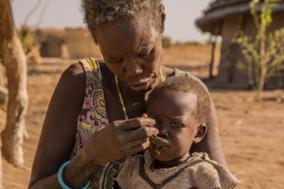 Au Soudan du Sud, la période de soudure a laissé de nombreuses familles sans nourriture et les mères se démènent pour survivre, Aweil, Sud-Soudan, janvier 2018.