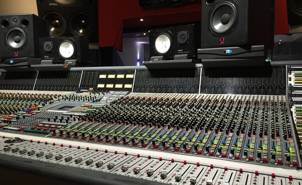 Nigeria: Why Nigerian Record Labels Fall Out With Their ...