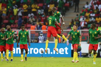 L'équipe du Cameroun lors du match d'ouverture de la CAN 2021 contre le Burkina Faso