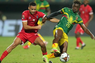 La Guinée équatoriale affronte le Mali lors d'un match de la Coupe d'Afrique des Nations TotalEnergies le 26 janvier 2022.
