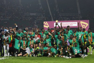 Senegal celebrate after winning the TotalEnergies Africa Cup of Nations on February 6, 2022.