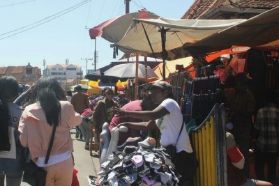 Sur le marché d'Analakely, à Antananarivo.