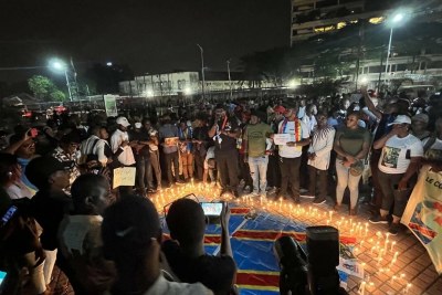 Plusieurs centaines de manifestants se sont rassemblés à la gare de Kinshasa lundi 30 mai pour protester contre le Rwanda.