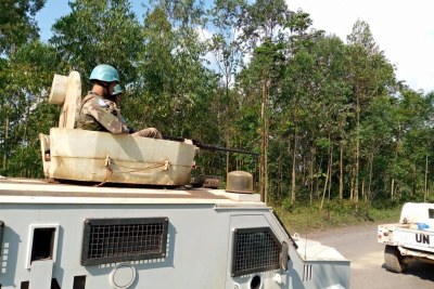 In the context of the ongoing operations against the M23 rebellion in Rusthuru, MONUSCO's Moroccan peacekeepers conduct long-range patrols in the territory to protect civilians, including thousands of displaced people fleeing insecurity in the region.